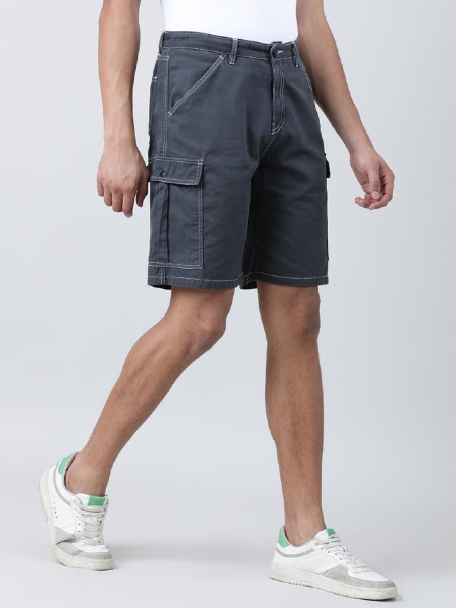 Shorts | Bene Kleed Men Dark Grey Relaxed Fit Pure Cotton Solid Cargo Shorts With Contrast