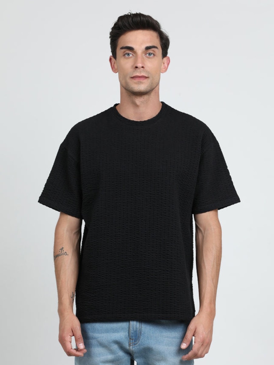 T-Shirts | Bene Kleed Men Black Oversized Knit Seersucker Solid T-Shirt