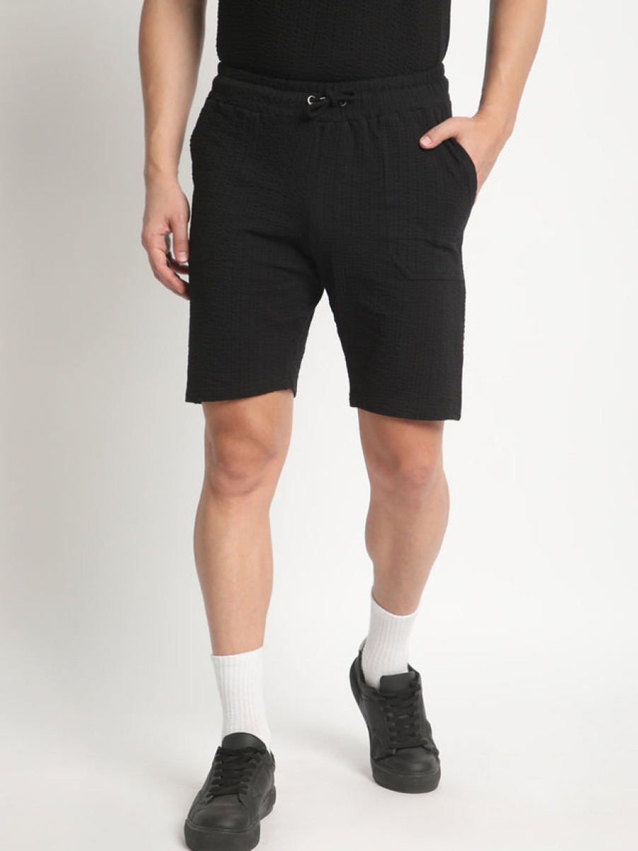 Shorts | Bene Kleed Men Black Regular Fit Knitted Seersucker Solid Casual Shorts