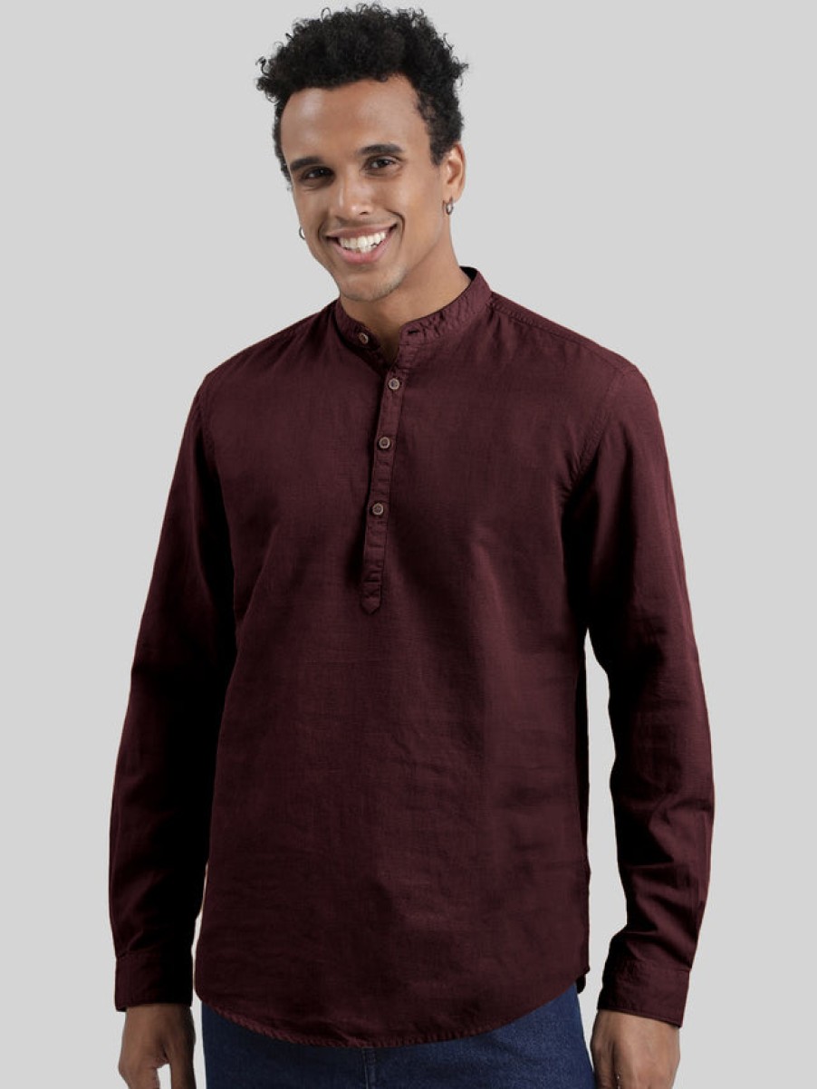 Kurtas | IVOC Men Burgundy Cotton-Linen Mandarin Collar Casual Kurta