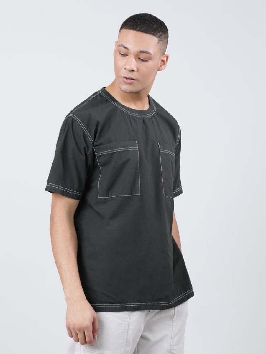 T-Shirts | Bene Kleed Men Alpine Green Relaxed Fit Solid Woven T-Shirt With Contrast Stitch